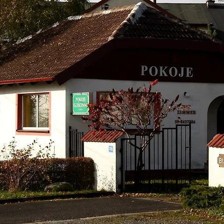 扎亚兹德比亚里多姆宾馆 宾馆