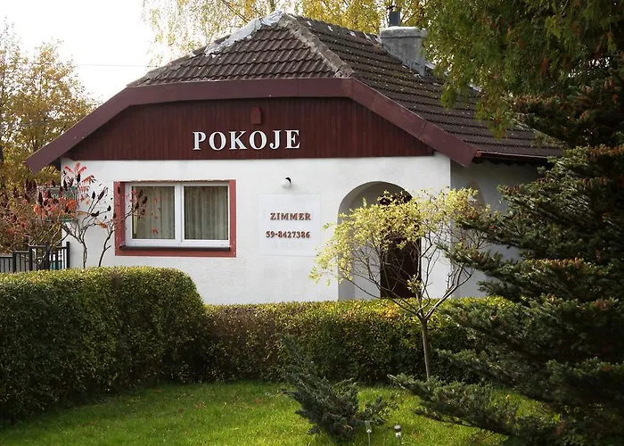 扎亚兹德比亚里多姆宾馆 3* 斯武普斯克