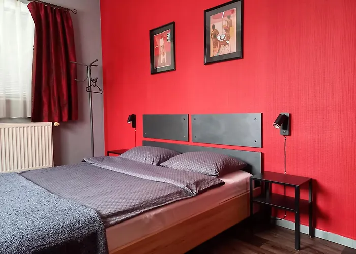 扎亚兹德比亚里多姆宾馆 3*