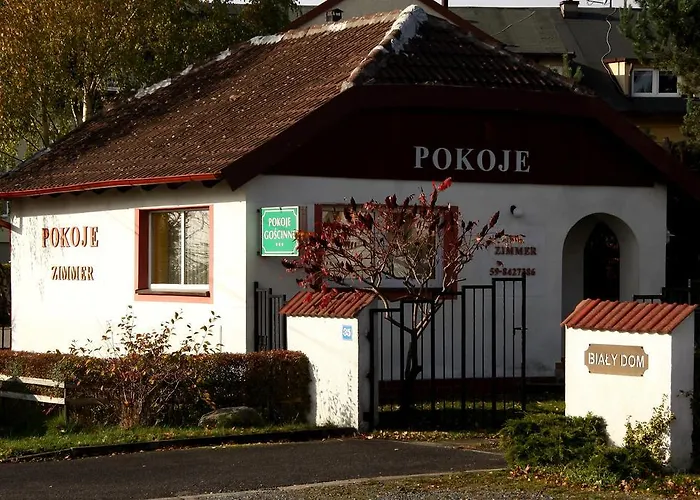 扎亚兹德比亚里多姆宾馆 宾馆