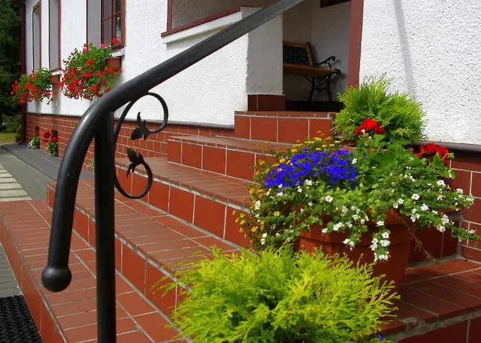 扎亚兹德比亚里多姆宾馆 3* 斯武普斯克