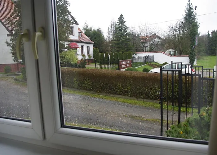 宾馆 扎亚兹德比亚里多姆宾馆