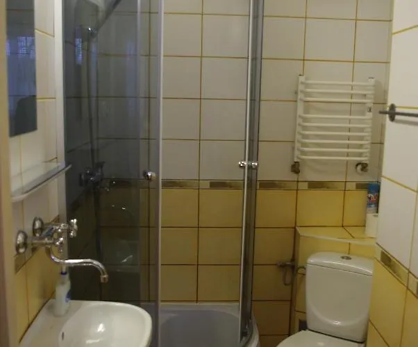 宾馆 扎亚兹德比亚里多姆宾馆