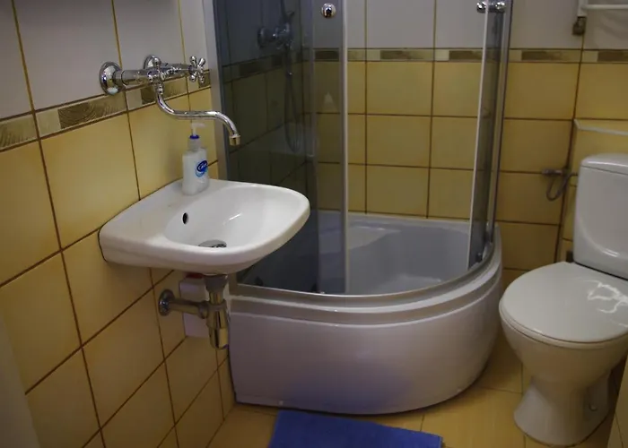 扎亚兹德比亚里多姆宾馆 3* 斯武普斯克